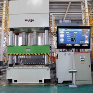 เครื่องอัดไฮดรอลิคสำหรับงานอัดขึ้นรูปพาเลทพลาสติกขนาด 1000 ตัน